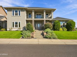 2012 S 87th Ave, Yakima, WA 98903