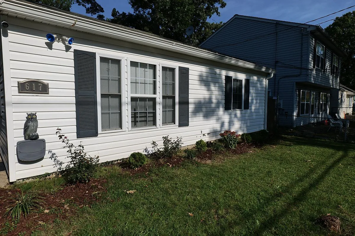 2 bed, 1.0 bath, 672 sqft, $1,850 — Photo 1