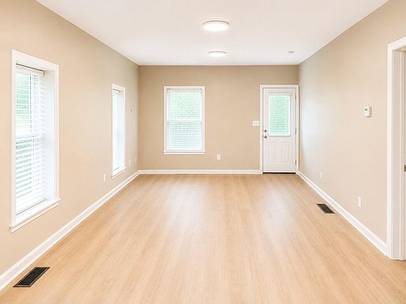 2nd image of 309 Young St