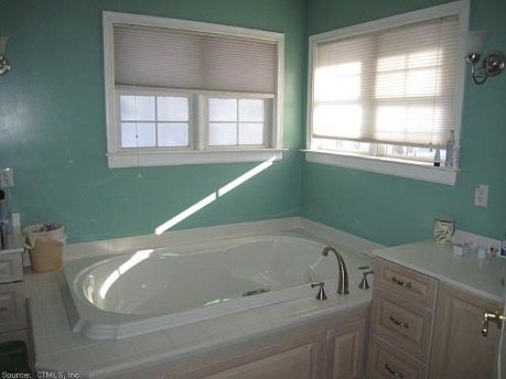 Master Bath - Jacuzzi