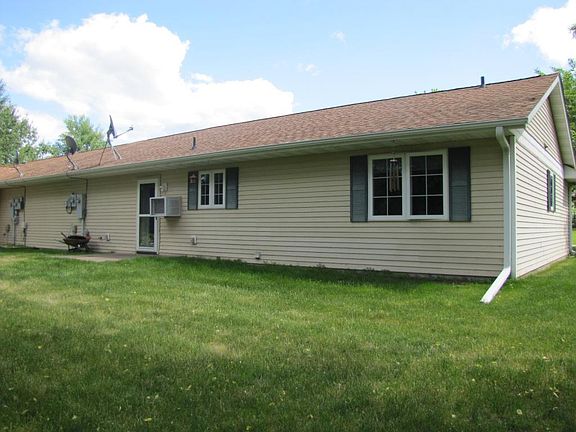 3rd image of 405 8th Ave NE