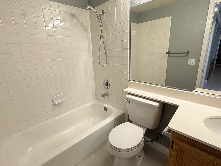 10026 Yellow Canary Ave — Photo 22