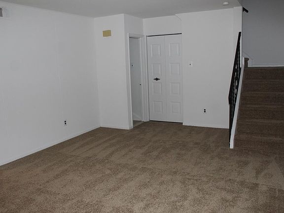 Large Living Space w/Powder Room and Crawl Space