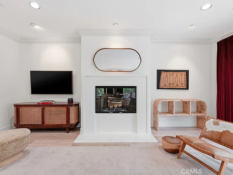 133 Hollister Ave — Photo 17