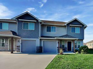 207 SW Marigold St, Blue Springs, MO 64014