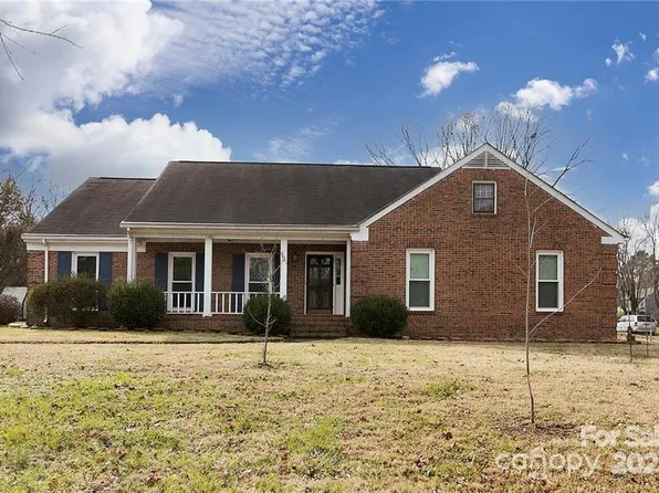 4421 Truscott Rd, Charlotte, NC 28226