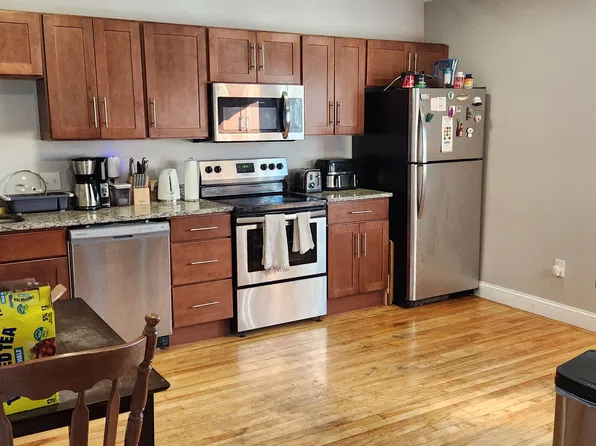 21 Elbridge St APT 3, Worcester, MA 01609