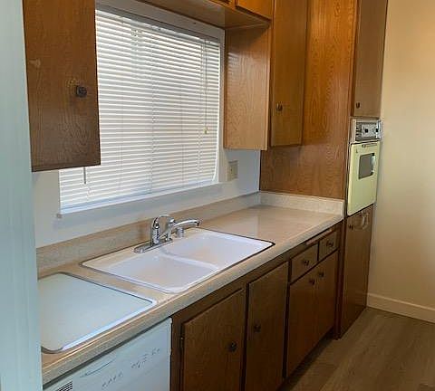 2nd image of 617 Prospect Ave #20