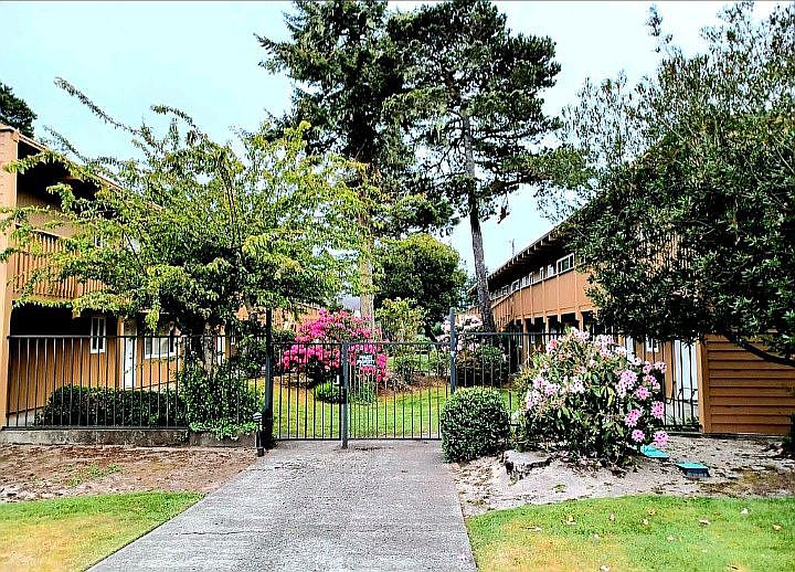 Street view - gated courtyard