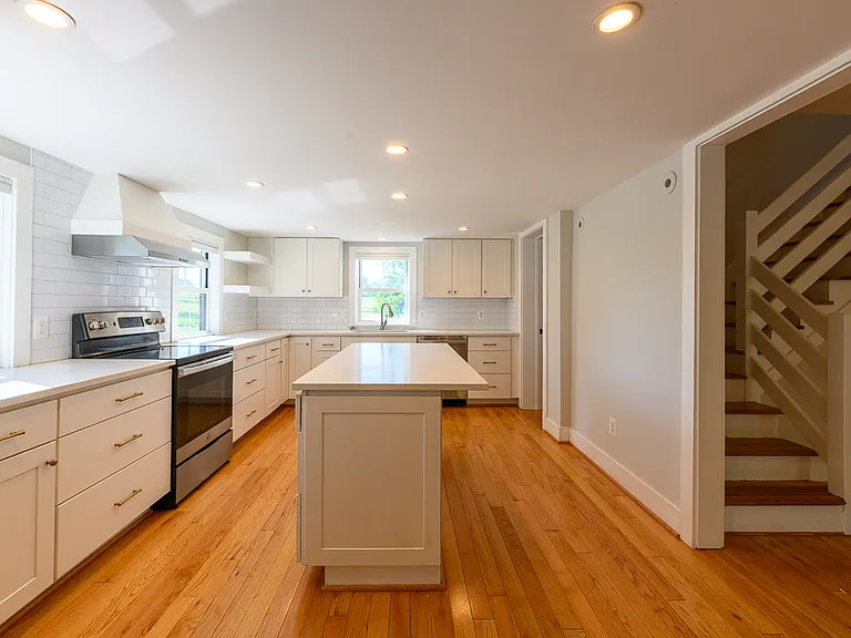 4555 Old Tavern Rd — Photo 6
