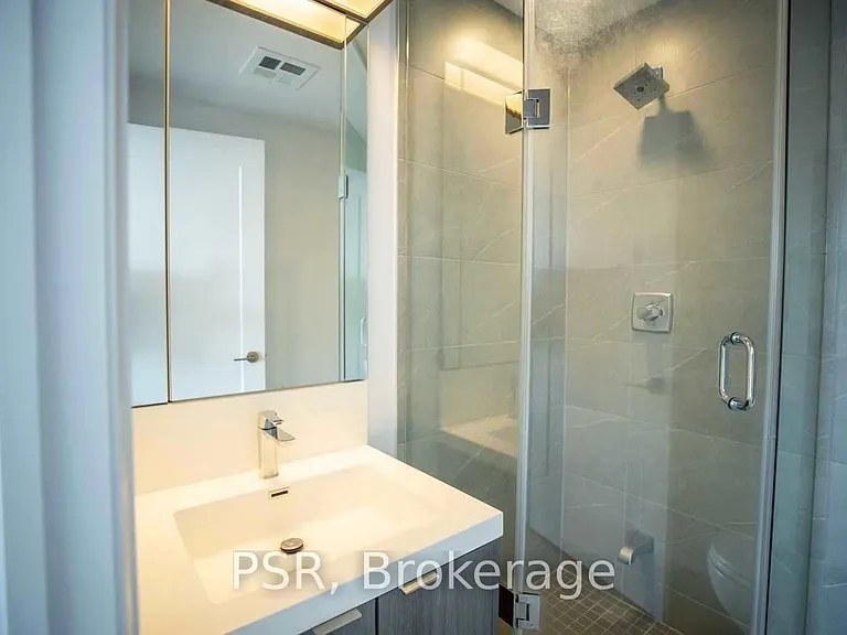 101 Erskine Ave #903 — Photo 17