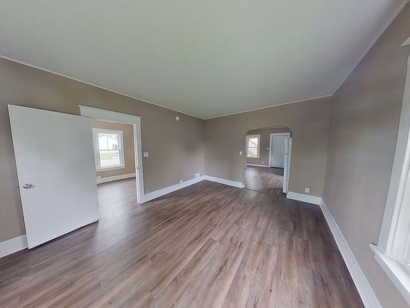 4th image of 230 Almyra Ave #Up