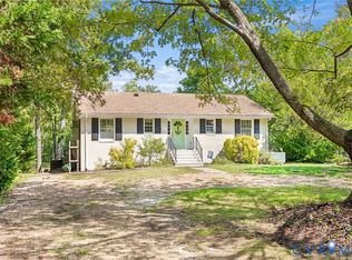 441 Knapp St, Urbanna, VA 23175