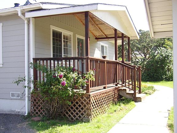 2nd image of 19401 Benson Ln
