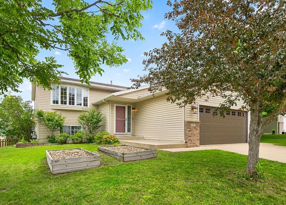 1st image of 4997 Gem Ln NW