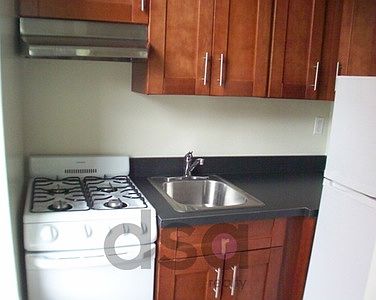 4th image of 70 W 83rd St APT 1B