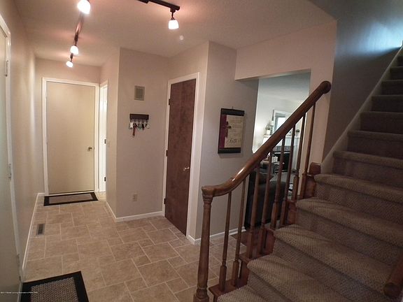 4th image of 1028 Grenoble Cir #119