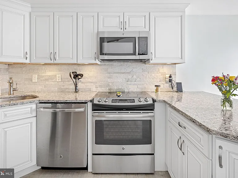 9 Pearl St #1G — Photo 15