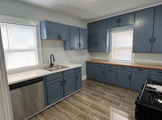 1326 E Indiana Ave, South Bend, IN 46613