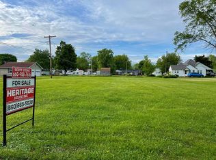 417 E Moore St, La Plata, MO 63549