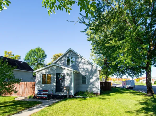 321 State Ave N, Thief River Falls, MN 56701
