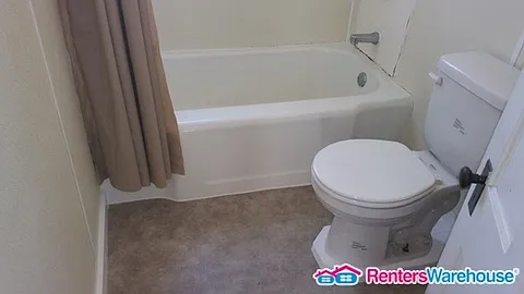 224 S Park St #2 — Photo 11