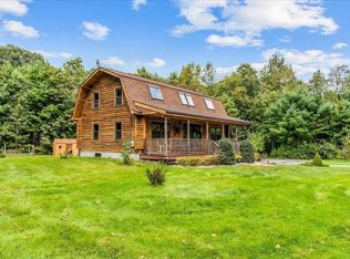48 Taft St, Upton, MA 01568