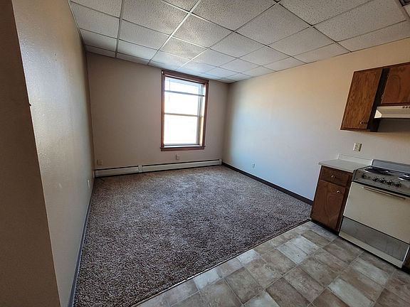3rd image of 720 Dakota Ave #6