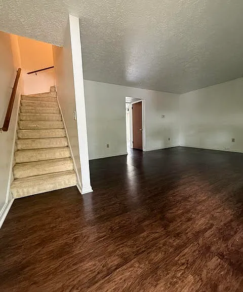 3479 Sutherland Dr — Photo 5