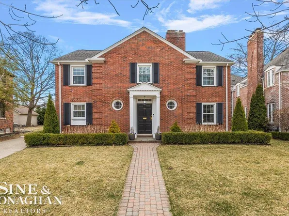 181 Beaupre Ave, Grosse Pointe Farms, MI 48236