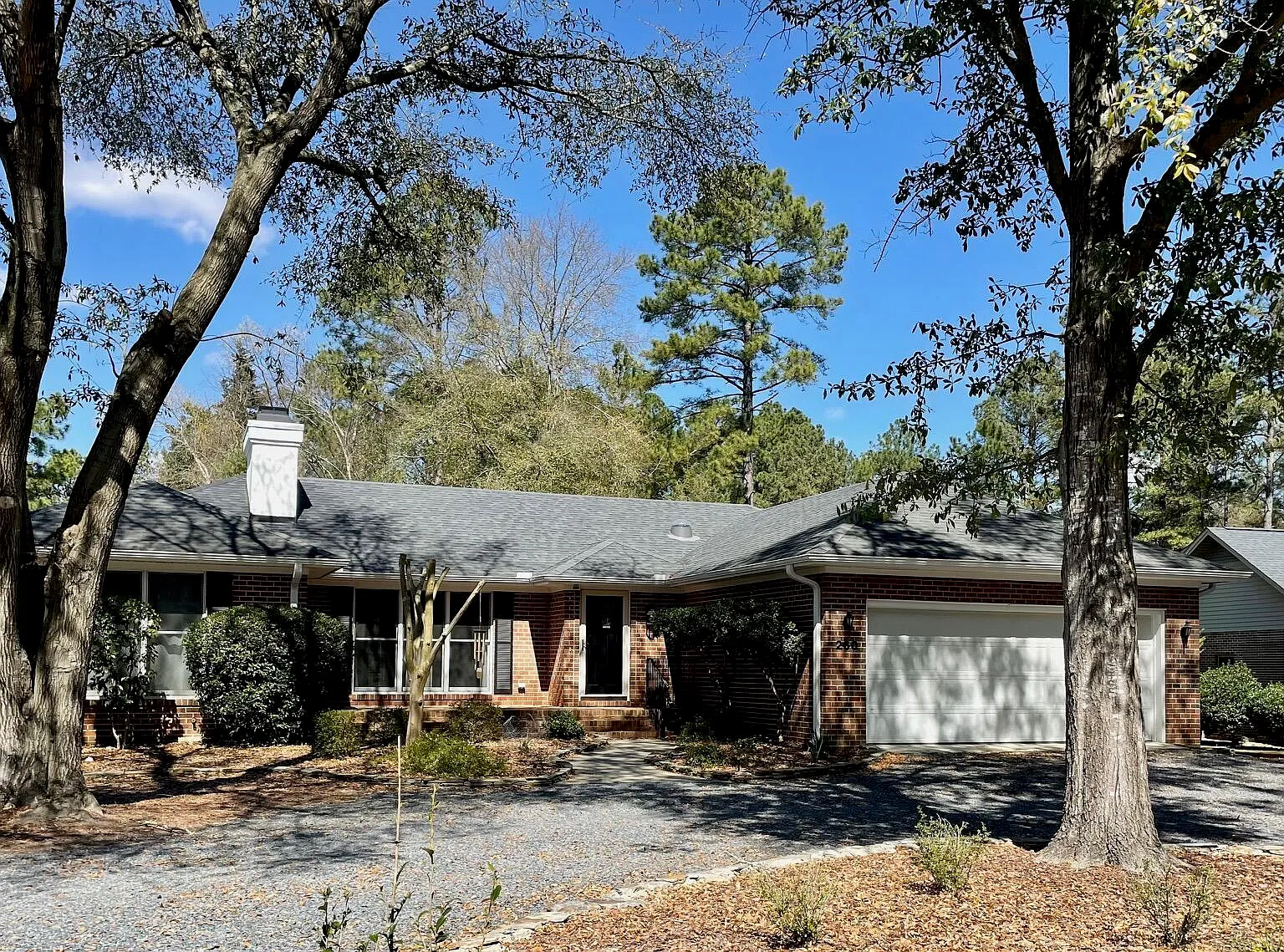 2 bed, 2.0 bath, 1825 sqft, $2,450 — Photo 1