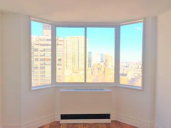 Rented by Perlbinder Realty