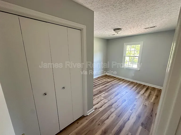 105 Daniel St #C — Photo 12