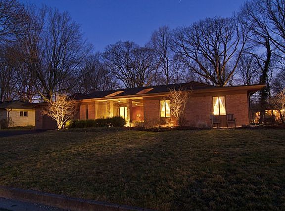 2nd image of 435 Springs Dr