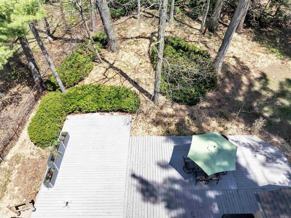 748 Laverne Dr, Green Bay, WI 54311