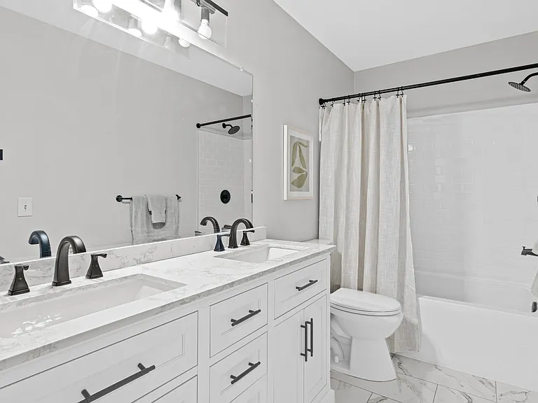 13693 Hidden Creek Dr — Photo 2