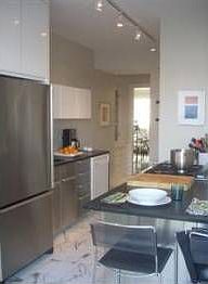 2nd image of 1300 N Astor St Unit 10B