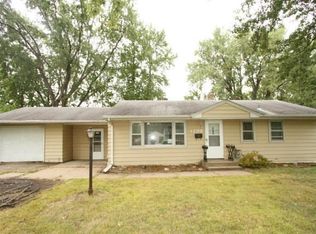 1288 Roma Ave, Roseville, MN 55113