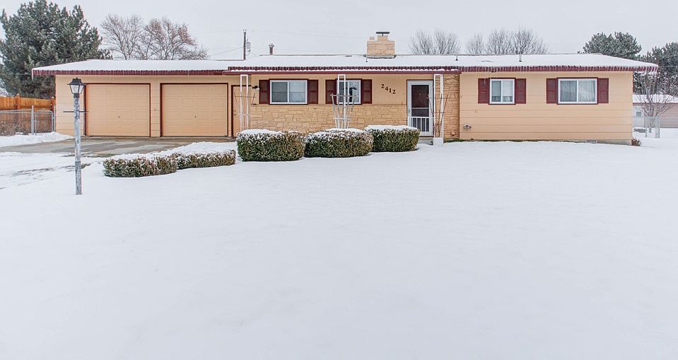 1st image of 2412 Mountain View Dr