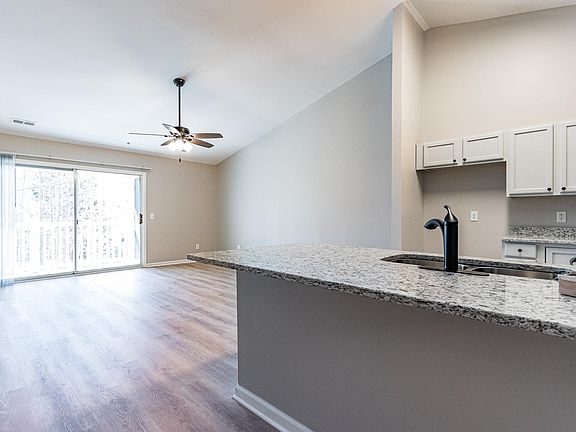 Kitchen & Great Room
