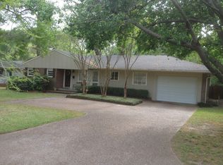 3805 Crane Blvd, Jackson, MS 39216