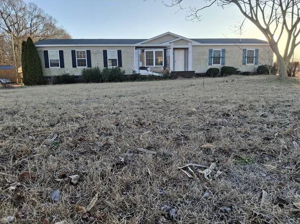 1085 Bullhead Rd, Pikeville, NC 27863