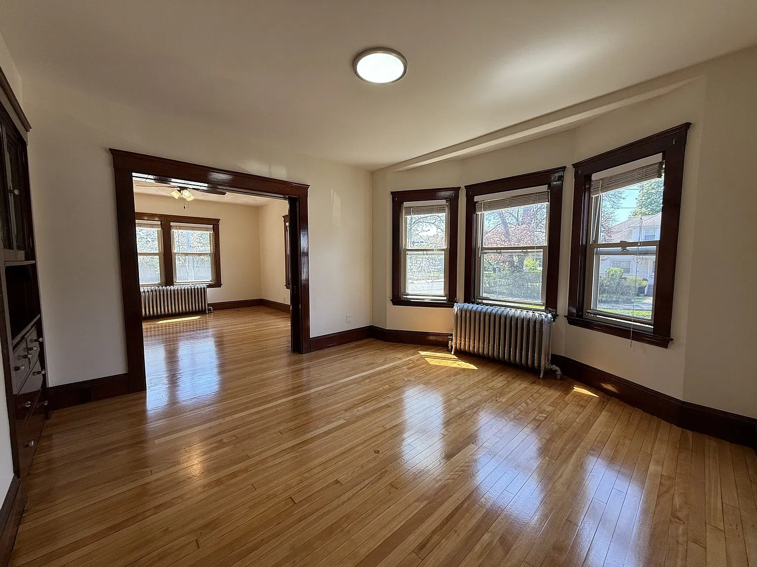 2 bed, 1300 sqft, $3,200 — Photo 4