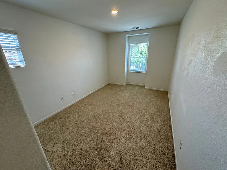 4270 Rimini Way — Photo 24