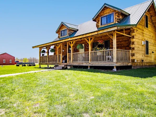 37590 Degerstrom Rd, Askov, MN 55704