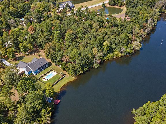 2nd image of 804 Summer Lakes Dr