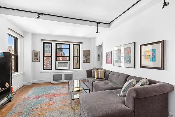 1st image of 127 W 96th St APT 11A
