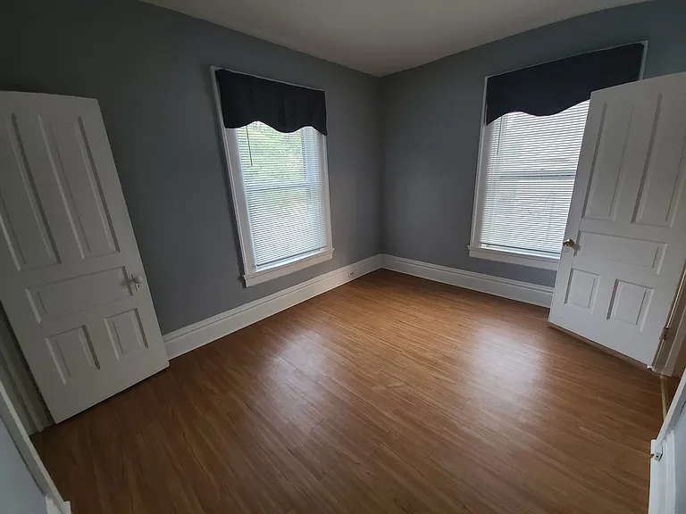228 N Avon St #2 — Photo 14