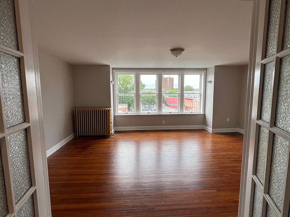 1st image of 1209 Green St Floor 3