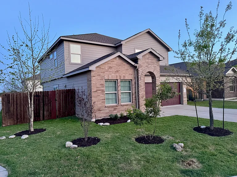 Black Granite Dr — Photo 3